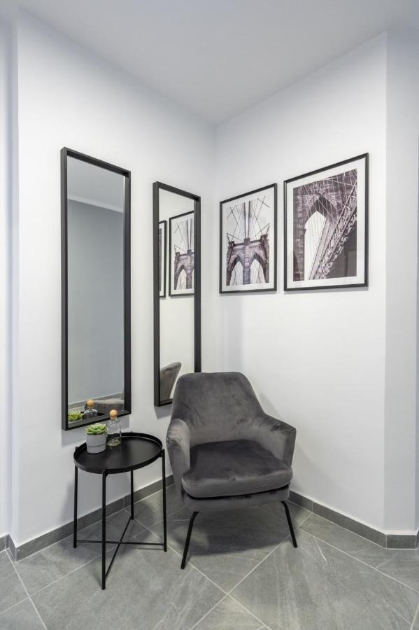 Relax Apartament In Piata Universitatii ブカレスト エクステリア 写真