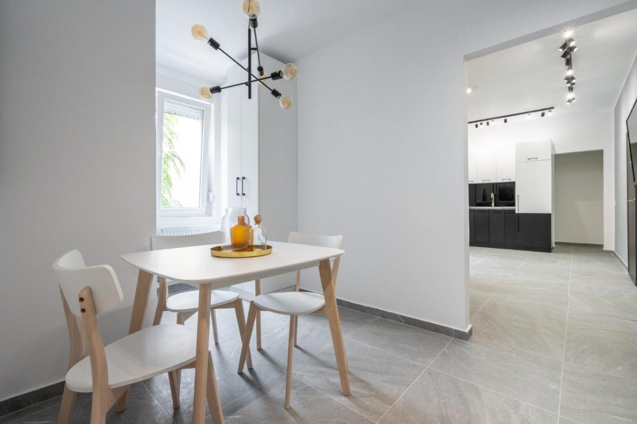 Relax Apartament In Piata Universitatii ブカレスト エクステリア 写真
